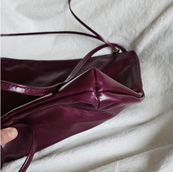 Hobo Ziggy crossbody in Eggplant - Like new - Picture 5 of 8